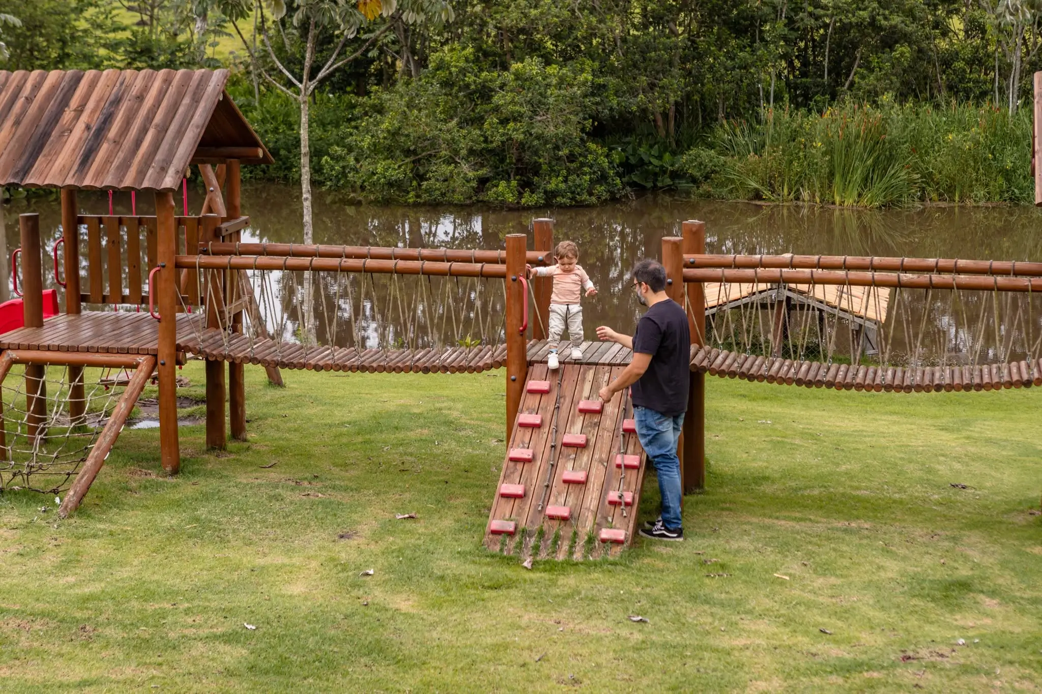 Ambiente familia Emp&oacute;rio Serra &Agrave; Vista