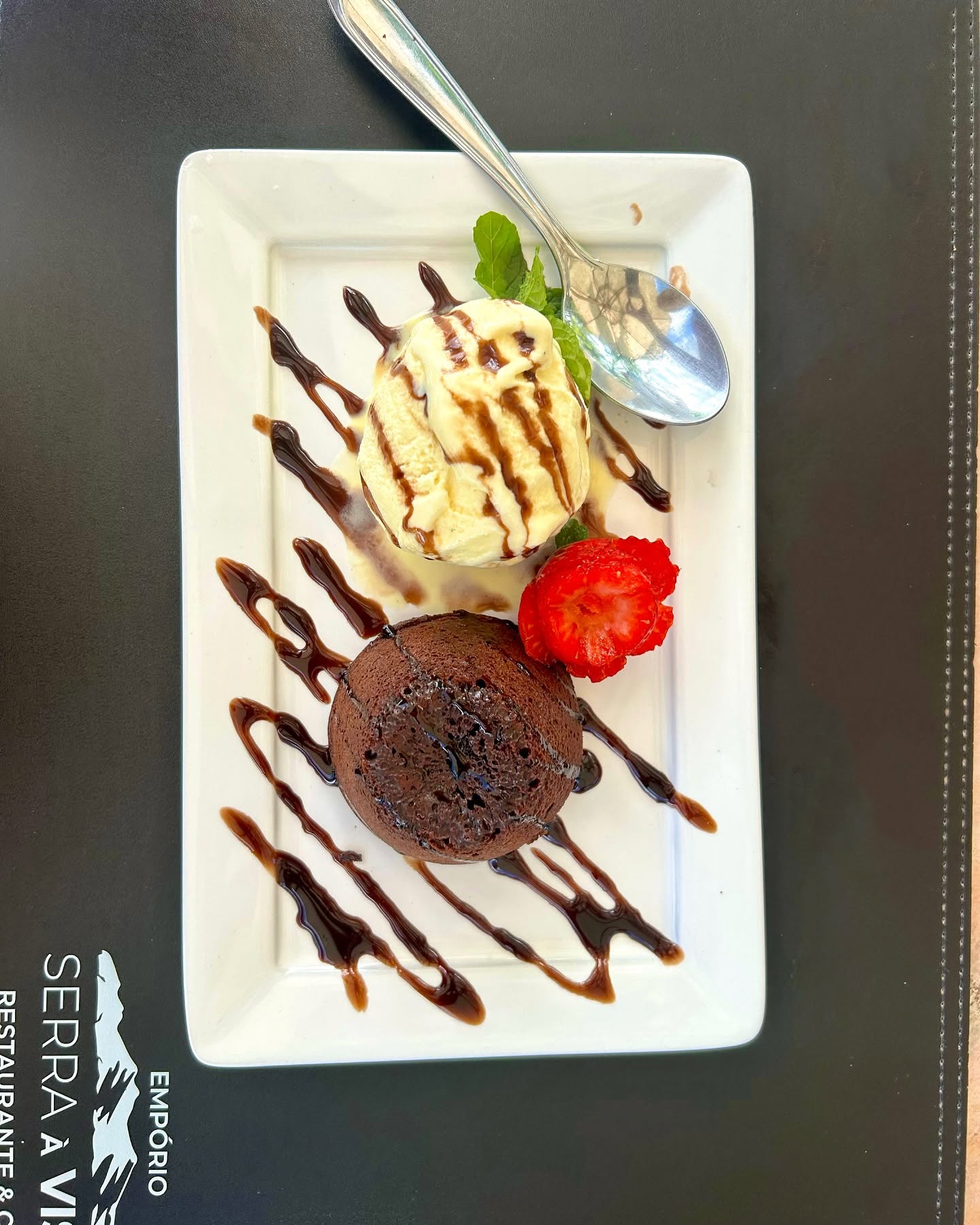 Petit Gateau: Um Pouco de História e Receita